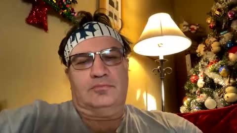 Snapshot of atozzzz chatting on 12/20/25, 09:55 atozzzz online show from 12/20/25, 09:55