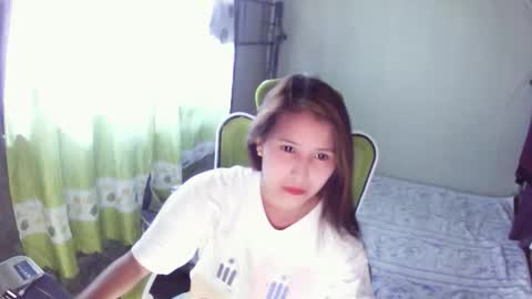 Snapshot of aubrey_xx chatting on 09/11/25, 04:23 aubrey_xx online show from 09/11/25, 04:23