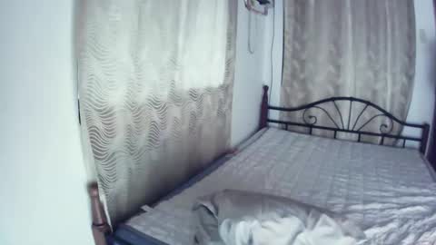 Snapshot of aubrey_xx chatting on 11/08/25, 11:58 aubrey_xx online show from 11/08/25, 11:58