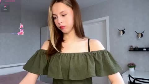 Jolyn online show from 05/26/26, 04:19