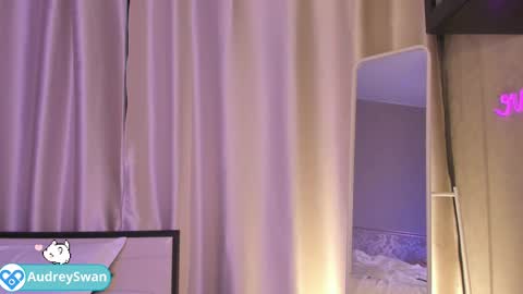 Mary online show from 02/17/25, 01:10