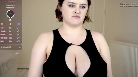 Audrey Jacq online show from 10/17/25, 02:41