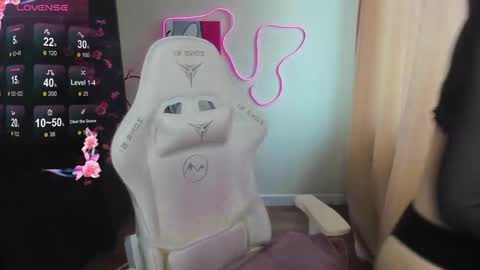 Audrey online show from 04/13/26, 08:09