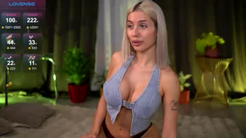 Isabella online show from 02/17/26, 10:56