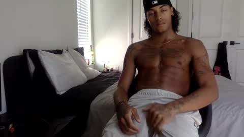 augiexrated online show from 04/15/26, 04:36