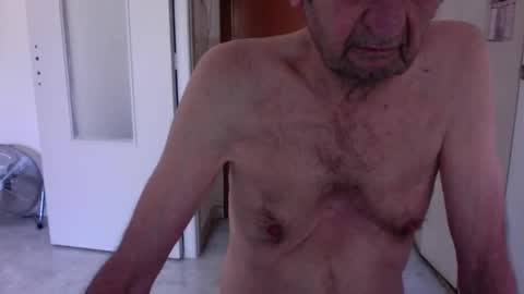 auguste688483 online show from 04/08/26, 08:36