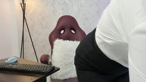 Aura sanders online show from 03/20/26, 03:39