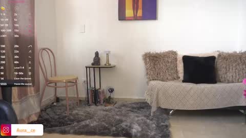        . online show from 02/22/25, 08:42