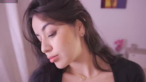        . online show from 09/26/25, 10:47