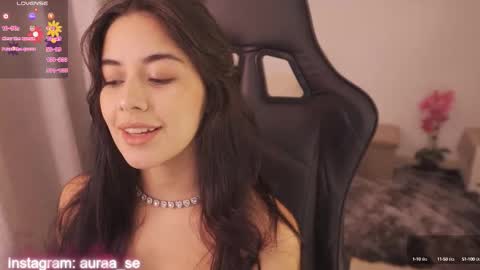        . online show from 10/12/25, 01:37