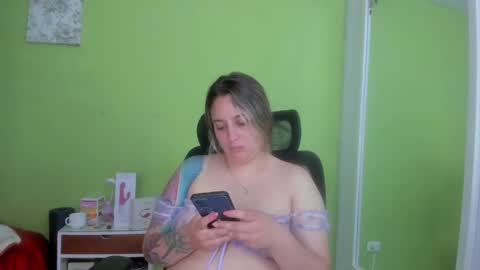 Aura Divina  online show from 05/05/26, 06:38