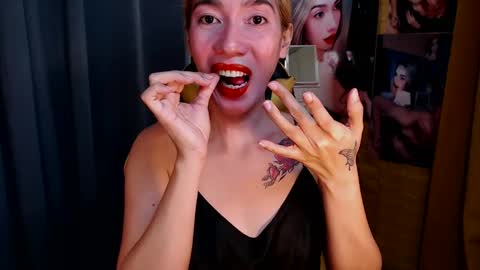 Miss awra online show from 02/13/25, 05:26