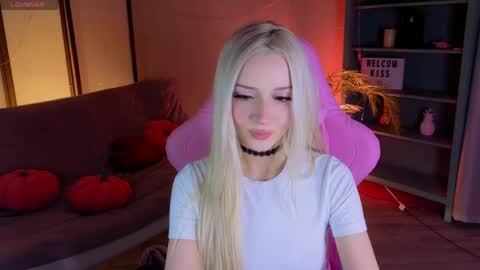 Snapshot of aurasanrise chatting on 04/06/26, 09:16 Aura online show from 04/06/26, 09:16