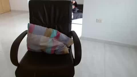 Snapshot of aureliv1 chatting on 09/09/25, 12:37 Aureliano online show from 09/09/25, 12:37