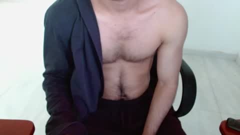 Snapshot of aureliv1 chatting on 04/29/26, 10:16 Aureliano online show from 04/29/26, 10:16