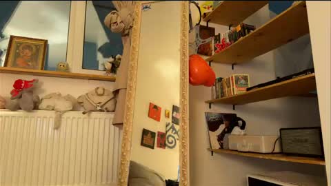 Snapshot of auriktrix chatting on 03/24/26, 02:55 AURIKA OR AURA online show from 03/24/26, 02:55