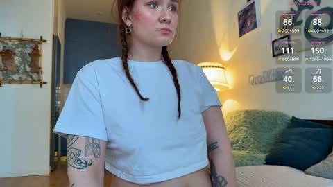 Snapshot of auriktrix chatting on 04/10/26, 10:31 AURIKA OR AURA online show from 04/10/26, 10:31