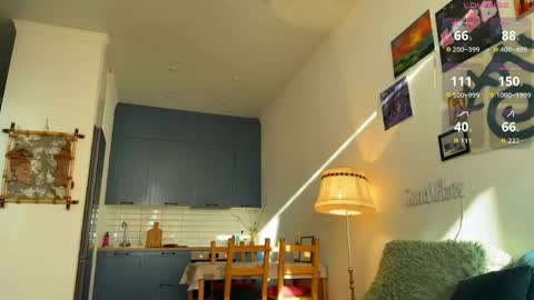 Snapshot of auriktrix chatting on 04/14/26, 01:55 AURIKA OR AURA online show from 04/14/26, 01:55