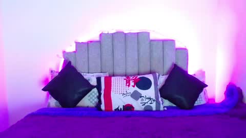 aurimel valentina online show from 05/08/26, 01:33