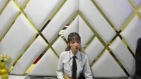 aurora online show from 02/15/25, 12:37