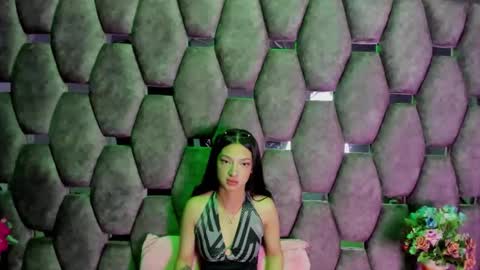 aurora online show from 12/20/25, 02:35