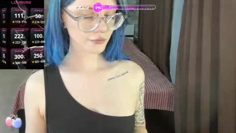 Snapshot of aurora__cute chatting on 11/20/25, 07:46 Auroraa Cute online show from 11/20/25, 07:46