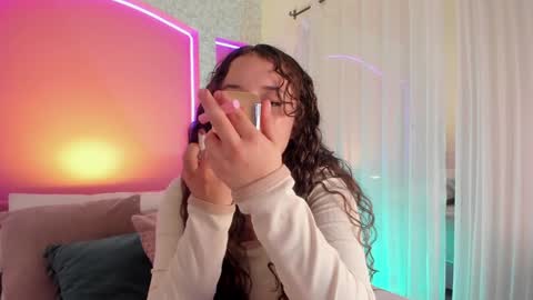 Snapshot of aurora_aaa chatting on 12/18/24, 07:41 Aurora online show from 12/18/24, 07:41