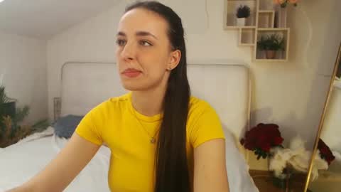 Aurora online show from 03/11/25, 10:29