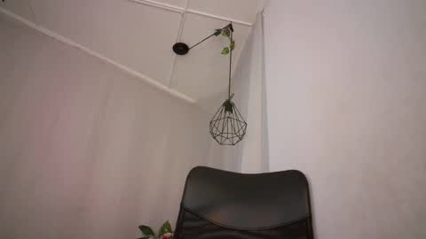 Snapshot of aurora_ath chatting on 12/20/24, 10:38 Aurora ath online show from 12/20/24, 10:38