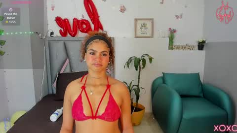 aurora_blackmont online show from 05/22/26, 10:43
