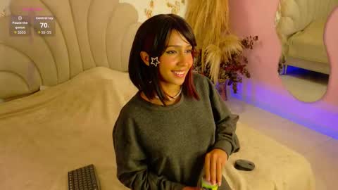 Snapshot of aurora_bloom_cr chatting on 03/01/26, 11:56 AURORA online show from 03/01/26, 11:56