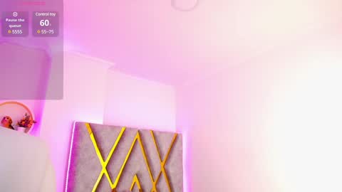 Aurora online show from 02/04/25, 04:15