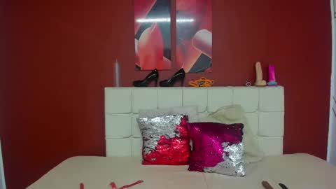 Snapshot of aurora_doll_ chatting on 02/18/25, 11:55 AURORA online show from 02/18/25, 11:55