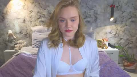 Kate online show from 03/22/26, 02:04