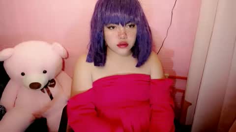 cute online show from 12/22/25, 09:34