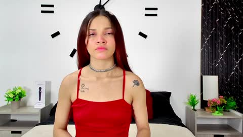 Snapshot of aurora_petitee chatting on 03/27/26, 12:27 Aurora online show from 03/27/26, 12:27