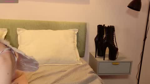 Serena online show from 02/14/26, 09:28