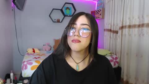 Aurora  online show from 02/13/25, 11:04