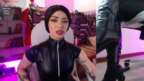 Snapshot of aurora_thomas chatting on 12/18/24, 11:56 Aurora online show from 12/18/24, 11:56