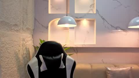 Snapshot of aurora_tp chatting on 02/12/26, 02:39 AURORA online show from 02/12/26, 02:39