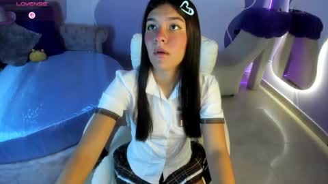 auroracute2 online show from 09/15/25, 01:11