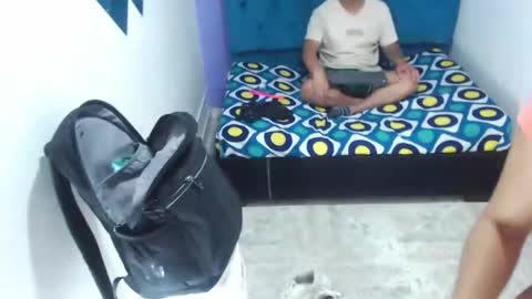 Eimmy and Thomas online show from 10/23/25, 11:09