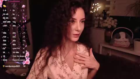 Snapshot of auroragreys chatting on 02/23/25, 01:53 Aurora online show from 02/23/25, 01:53