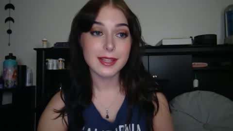 auroralightz1 online show from 10/19/25, 01:17
