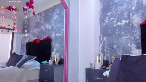 Aurora Rojas online show from 01/05/25, 08:10