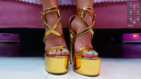 Aurora online show from 02/15/26, 01:52