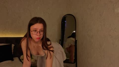 Aurora online show from 04/23/26, 12:29