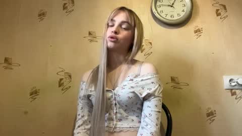 Katrina  online show from 04/01/26, 03:09