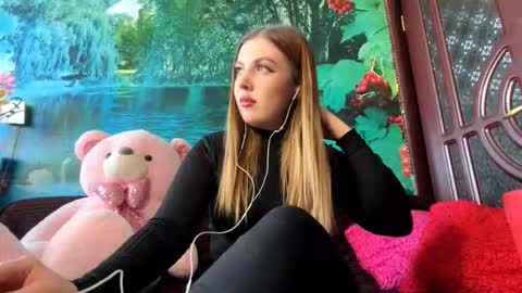 Elizabeth online show from 02/10/26, 11:03