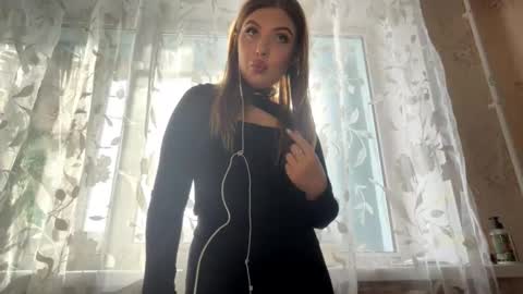 Elizabeth online show from 02/11/26, 11:04